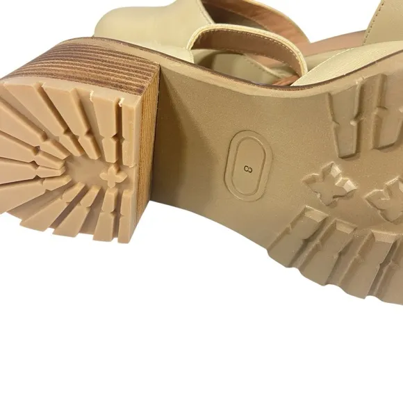 Seychelles $148 Cream Leather Mary Janes Lock and Key shoes 8