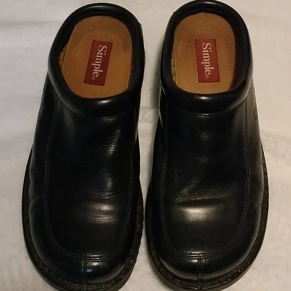 Simple slipon shoes size 9