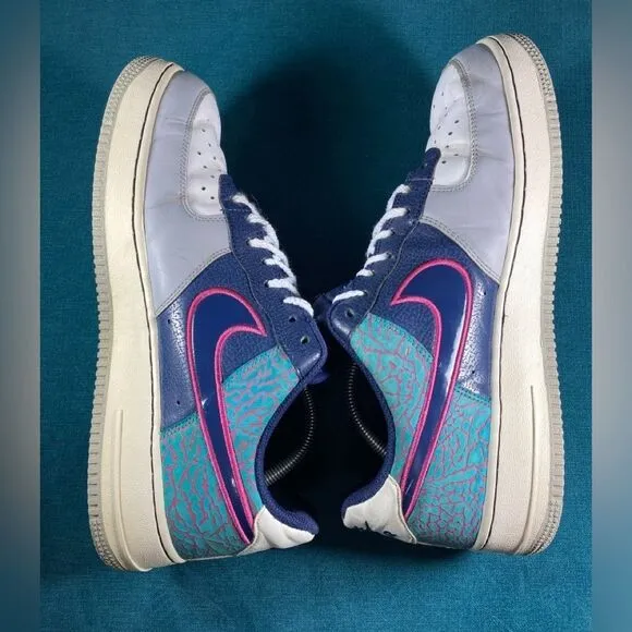 Size 10.5 - Men’s Nike Air Force 1 low multicolor shoes