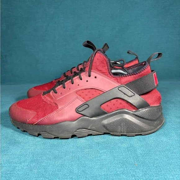 Size 11.5 - Men’s Nike Air Huarache Red shoe