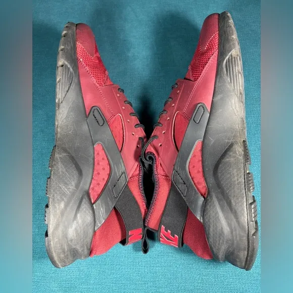 Size 11.5 - Men’s Nike Air Huarache Red shoe