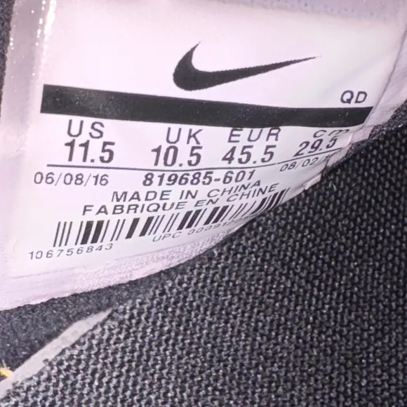 Size 11.5 - Men’s Nike Air Huarache Red shoe