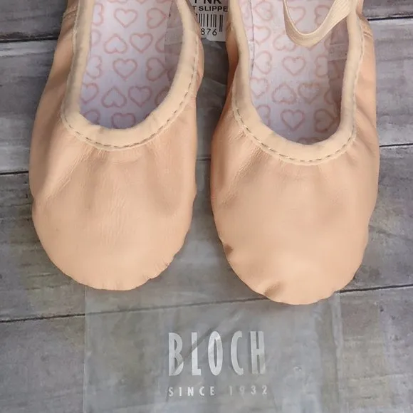 Size 12 C. BLOCH children's BELLE leather ballet shoes.