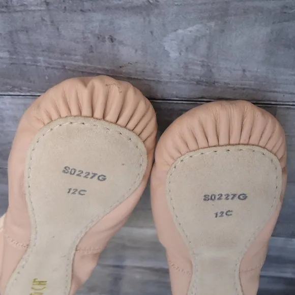 Size 12 C. BLOCH children's BELLE leather ballet shoes.