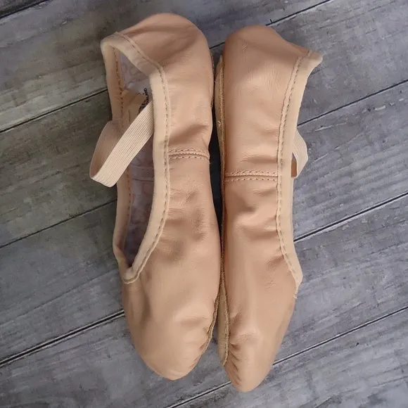 Size 12 C. BLOCH children's BELLE leather ballet shoes.
