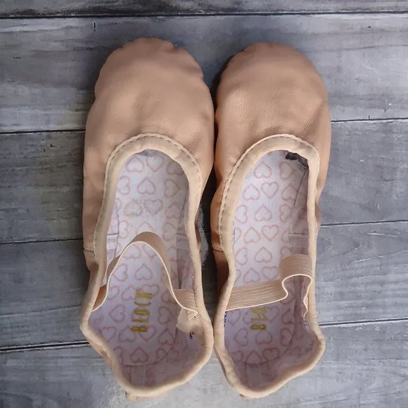 Size 12 C. BLOCH children's BELLE leather ballet shoes.