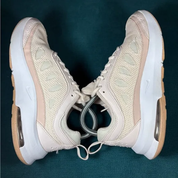 Size 6.5 - Women’s Nike Air Ap pink shoes