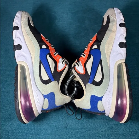 Size 7.5 - Women’s Nike Air Max 270 React Fossil shoes