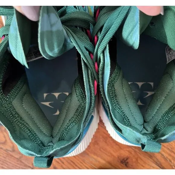 Size 7M - adidas Trae Young 3 Low Team Dark Green NWOT