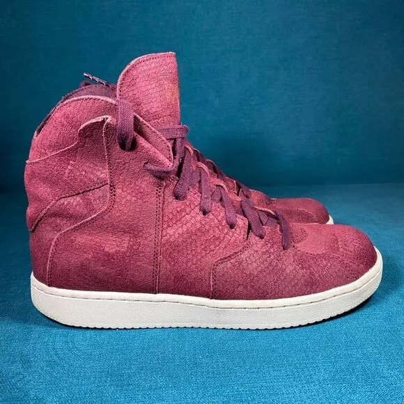 Size 9 - Men’s Nike Jordan Westbrook 0.2 night maroon shoes