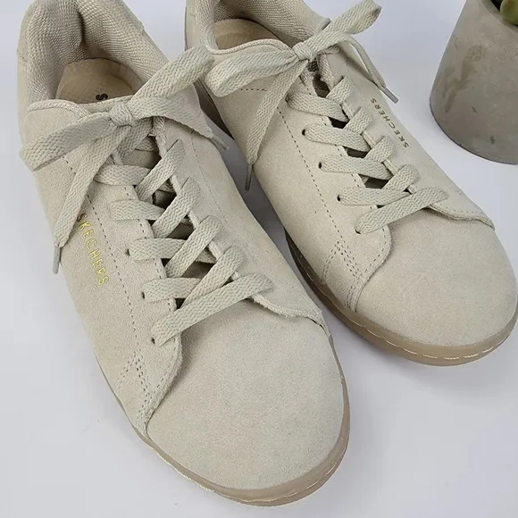 Skecher Street Leather Sneaker Size 9.5 Color Light Tan / Mushroom