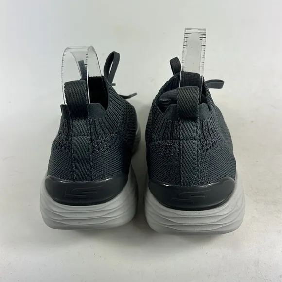 Skechers grey white lightweight go strike minimalist shoes sneakers mens 9.5