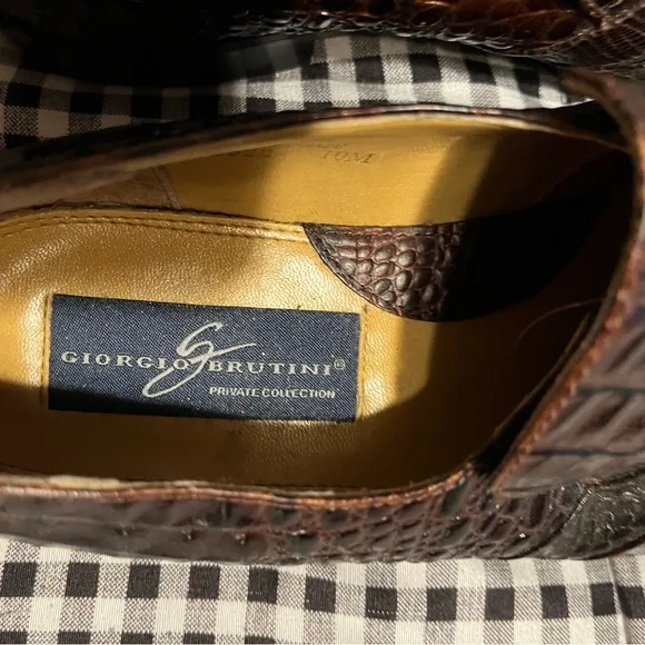 Snakeskin dress shoes