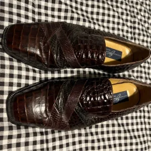 Snakeskin dress shoes