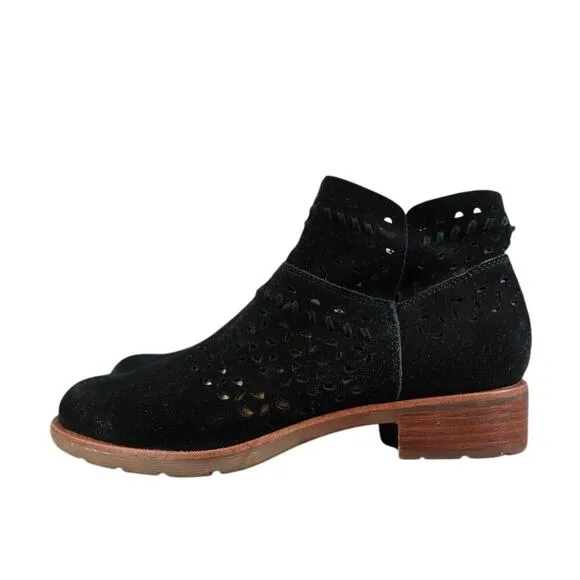 Sofft Shoes Womens 8 Booties Fashion Leather Laser Cut Brinkley Lifestyle Black
