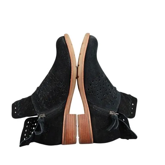 Sofft Shoes Womens 8 Booties Fashion Leather Laser Cut Brinkley Lifestyle Black
