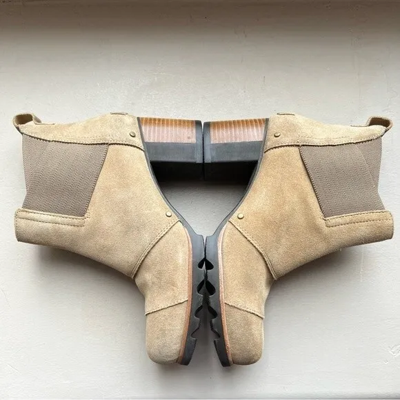 Sorel Addington Chelsea Tan Suede Pull On Boho Ankle Boot Stacked Heel Women 8.5