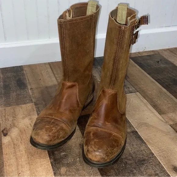 Sorel Major leather boots size 10. Hard to find style.