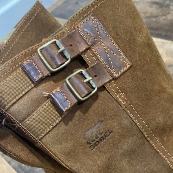 Sorel Major leather boots size 10. Hard to find style.