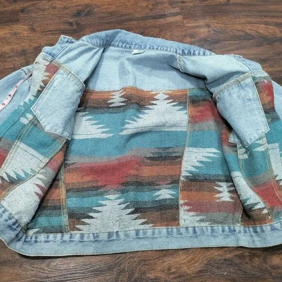 Southwestern Aztec Boho Festival Retro Cowgirl Denim Jacket Multi Womens Size M