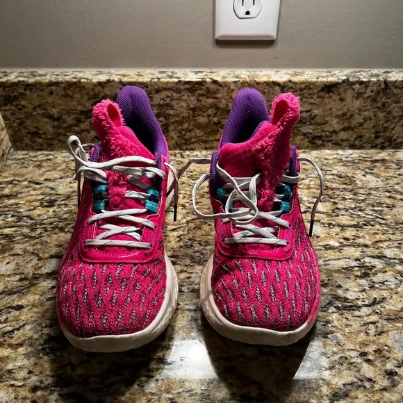 Stephen Curry 9 Sesame Street Athletic Shoes (6Y)