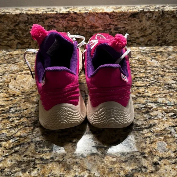 Stephen Curry 9 Sesame Street Athletic Shoes (6Y)