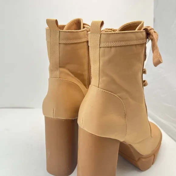 Steve Madden Tan Chunky Heel Hani Booties size 11