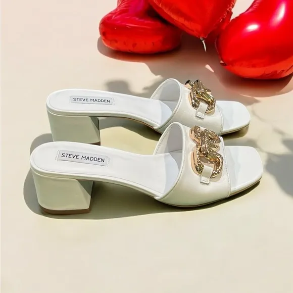 Steve Madden Women’s Santana White Sandals Size 8.5.