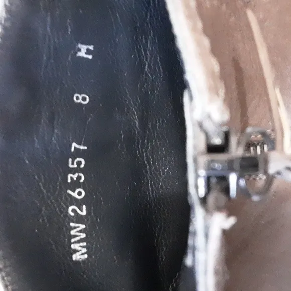 Stuart weitzman western leather ankle boots women’s size 8M