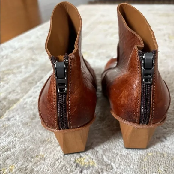 Sundance CYDWOQ Habit Vintage Bown Leather Hand Made in USA Boot