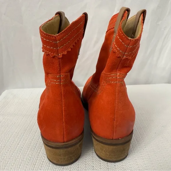 Sundance Western Cowgirl Suede Ankle Boots