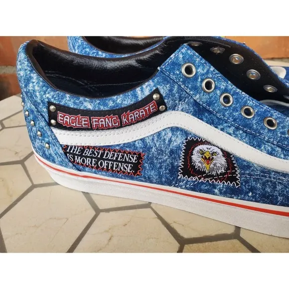 Sz 9 NEW Vans Cobra Kai Eagle Fang Old Skool Skate Shoes Mens Denim Blue