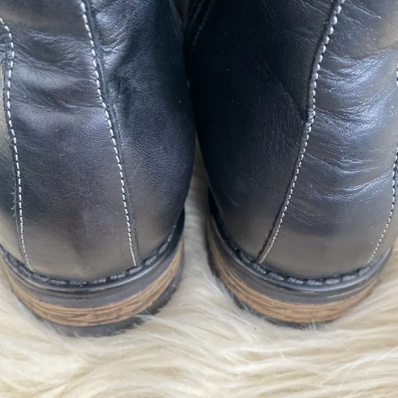 Taos Footwear Black Ankle Boots Comfort sz 10 Boho Moto