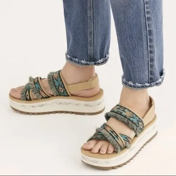 Teva x Free People Ceres Flatform Fringe Sandals size 7