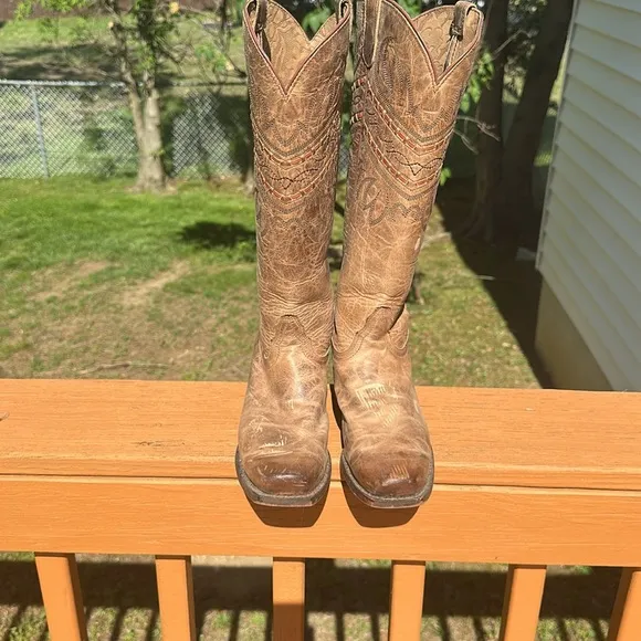 Tony Lama Oak Vaquero VF 3043 Cowboy Tooled Boots