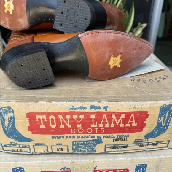 Tony Lama vintage in box with tags Men's Tan Western Boots 7.5D