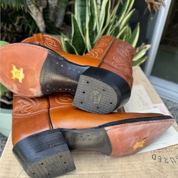 Tony Lama vintage in box with tags Men's Tan Western Boots 7.5D
