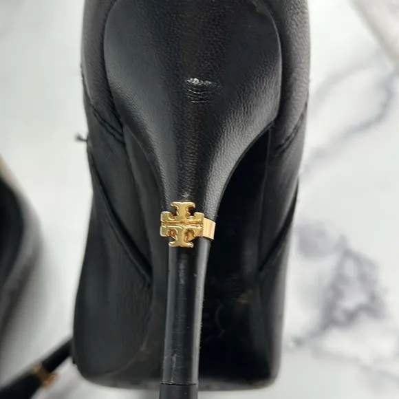 Tory Burch Bernice Black Leather Pointed Toe Ankle Boots Size 7.5M