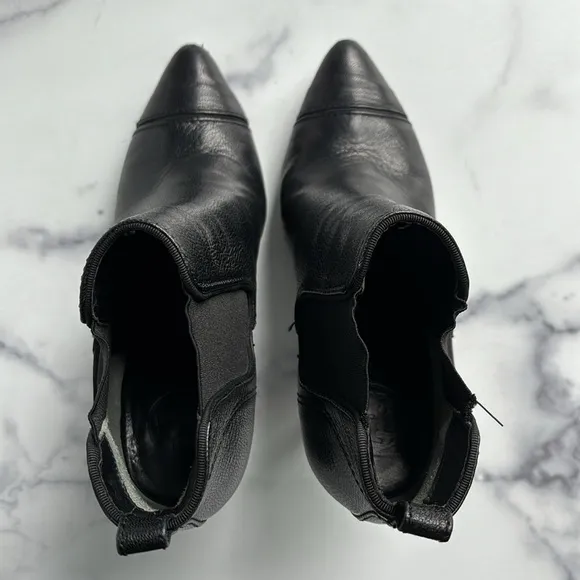 Tory Burch Bernice Black Leather Pointed Toe Ankle Boots Size 7.5M
