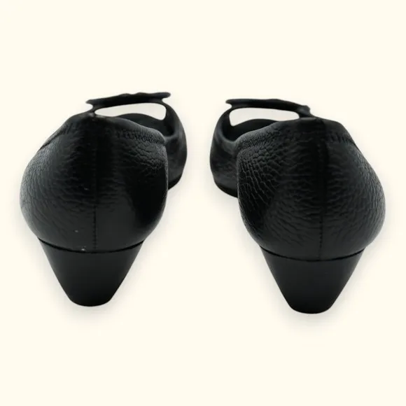 Tory Burch Kitty Tumbled Black Leather Open-Toe Slip-on Shoes 6M Low Heel‎ 1.25&quot;