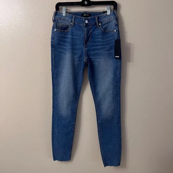 True Religion Women's Jeans Jennie Curvy Mid Rise Super Skinny Size 26 Raw Hem
