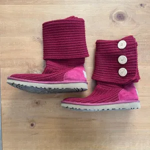 UGG Australia Knit Button Boots - Women’s Size 8 Burgundy Boho