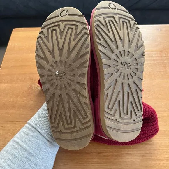 UGG Australia Knit Button Boots - Women’s Size 8 Burgundy Boho