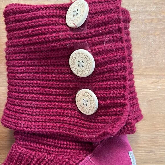 UGG Australia Knit Button Boots - Women’s Size 8 Burgundy Boho