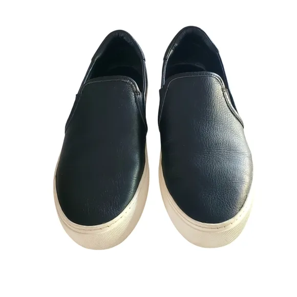 UGG Jass Black | White Leather Slip-On Comfort Shoes / Sneakers Women's Size 8