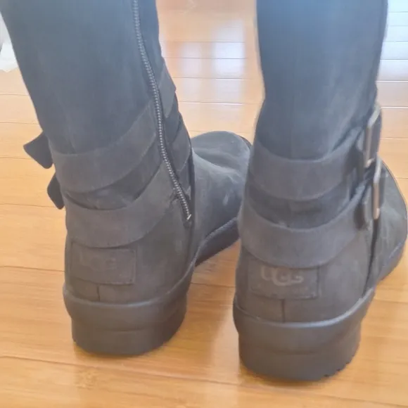 UGG Lorna Moto Boho Buckle Detailed Zip Boots 6.5 Black Waterproof Leather EUC