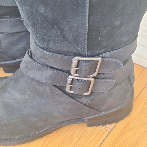 UGG Lorna Moto Boho Buckle Detailed Zip Boots 6.5 Black Waterproof Leather EUC
