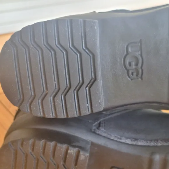 UGG Lorna Moto Boho Buckle Detailed Zip Boots 6.5 Black Waterproof Leather EUC