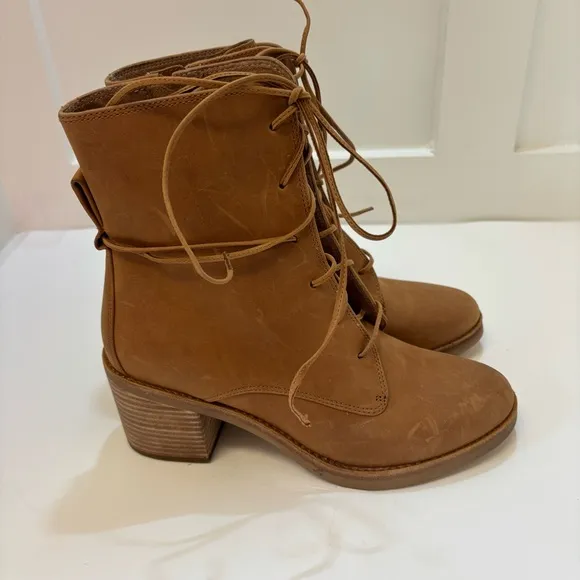UGG Oriana Boots Brown Tan Nubuck Lace Up Zip Boho Block Heel Bootie Sz 8