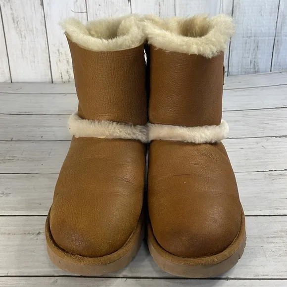 UGG Vintage Chestnut Airhart Boots